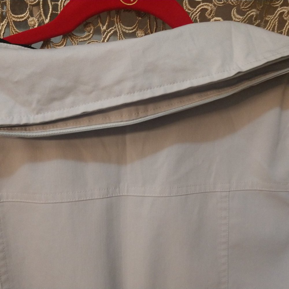 Coat - Picture 8 of 12